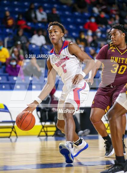 Thumbnail 1 in Beaumont United vs. West Brook photogallery.