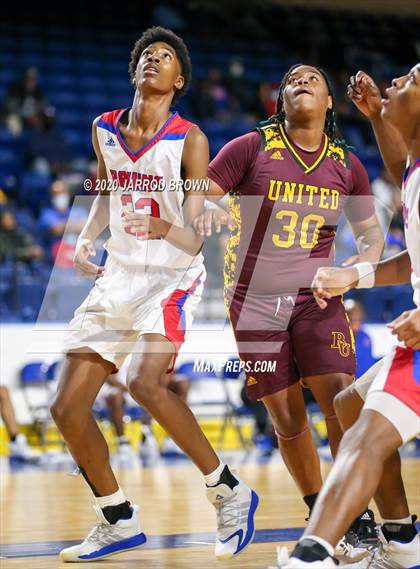 Thumbnail 2 in Beaumont United vs. West Brook photogallery.