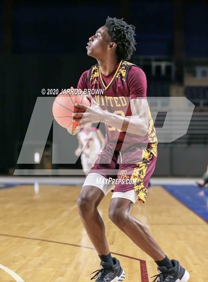 Thumbnail 2 in Beaumont United vs. West Brook photogallery.