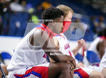Thumbnail 3 in Beaumont United vs. West Brook photogallery.