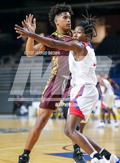 Thumbnail 1 in Beaumont United vs. West Brook photogallery.