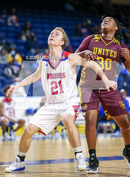 Thumbnail 1 in Beaumont United vs. West Brook photogallery.
