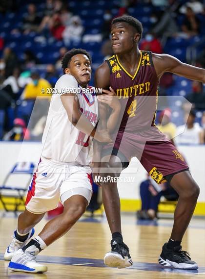 Thumbnail 1 in Beaumont United vs. West Brook photogallery.