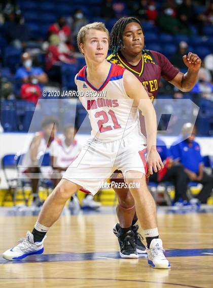 Thumbnail 3 in Beaumont United vs. West Brook photogallery.
