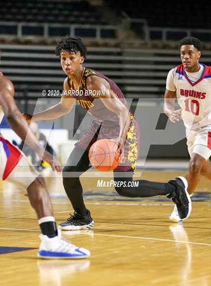 Thumbnail 1 in Beaumont United vs. West Brook photogallery.