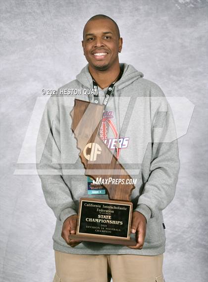 Thumbnail 1 in Serra (CIF State D1-A Awards) photogallery.