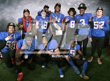 Thumbnail 2 in Serra (CIF State D1-A Awards) photogallery.