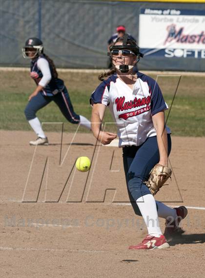 Thumbnail 2 in Cypress vs. Yorba Linda photogallery.
