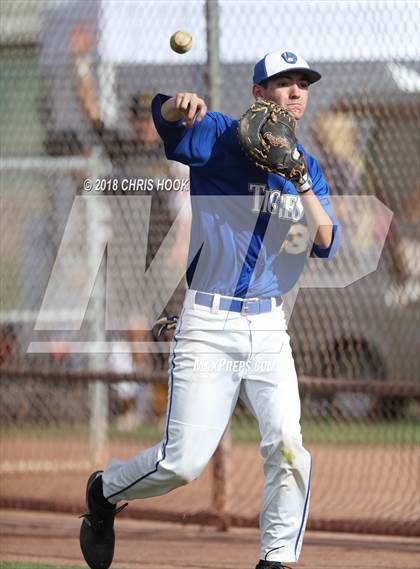 Thumbnail 2 in Marana vs. Yuma (Lancer Baseball Classic) photogallery.