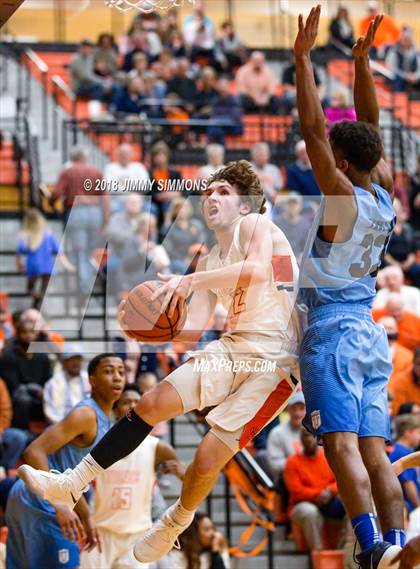 Thumbnail 2 in Belleville East @ Edwardsville photogallery.