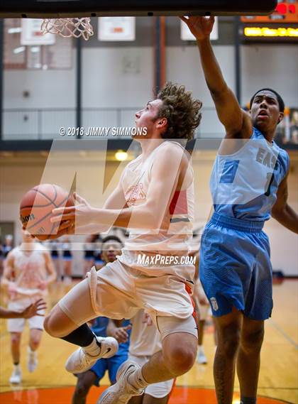 Thumbnail 1 in Belleville East @ Edwardsville photogallery.
