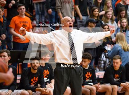 Thumbnail 3 in Belleville East @ Edwardsville photogallery.