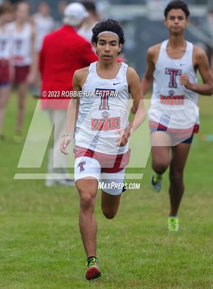 Thumbnail 2 in UIL Cross Country 6A Finals (5K) photogallery.