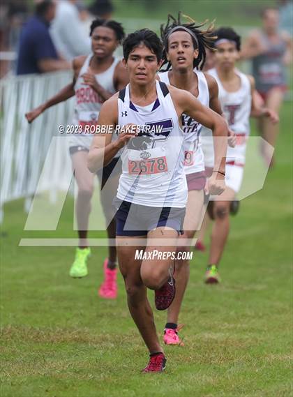 Thumbnail 2 in UIL Cross Country 6A Finals (5K) photogallery.
