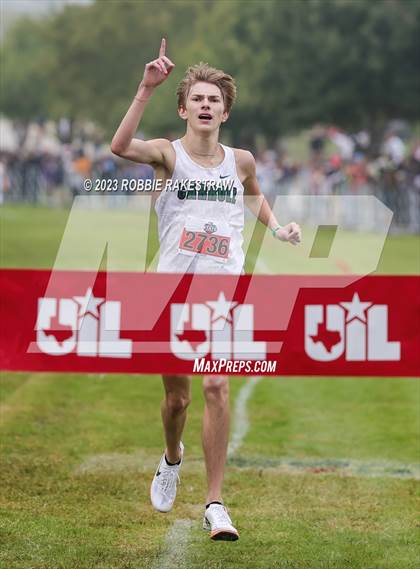 Thumbnail 3 in UIL Cross Country 6A Finals (5K) photogallery.