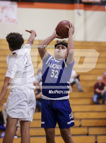 Thumbnail 1 in Madera @ Selma photogallery.