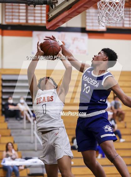 Thumbnail 1 in Madera @ Selma photogallery.