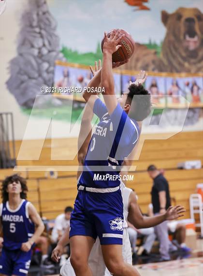 Thumbnail 1 in Madera @ Selma photogallery.