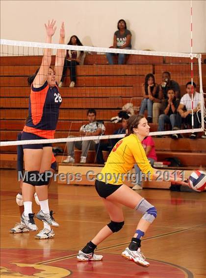 Thumbnail 3 in JV: Chatsworth @ Taft photogallery.