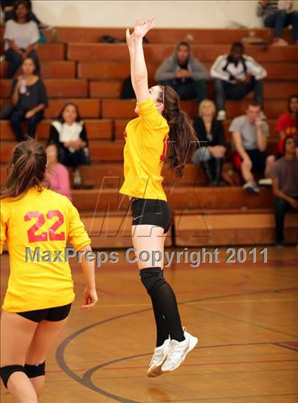 Thumbnail 3 in JV: Chatsworth @ Taft photogallery.