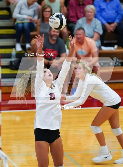 Thumbnail 2 in Owen Valley @ Danville photogallery.