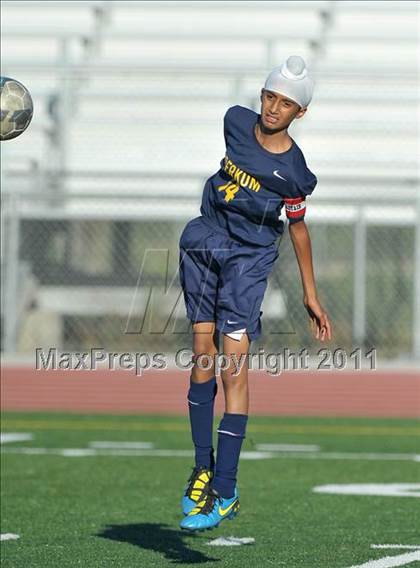 Thumbnail 1 in El Camino @ Inderkum photogallery.