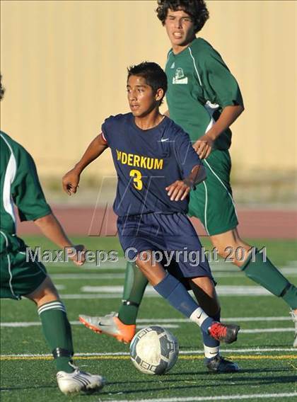 Thumbnail 3 in El Camino @ Inderkum photogallery.