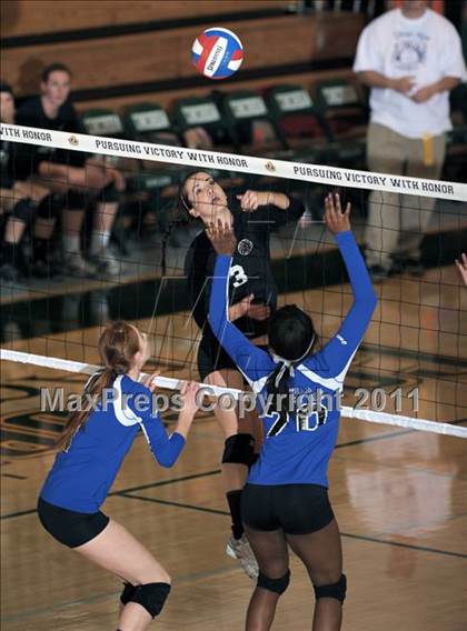 Thumbnail 1 in La Jolla Country Day vs. Union Mine (CIF State D4 Final) photogallery.