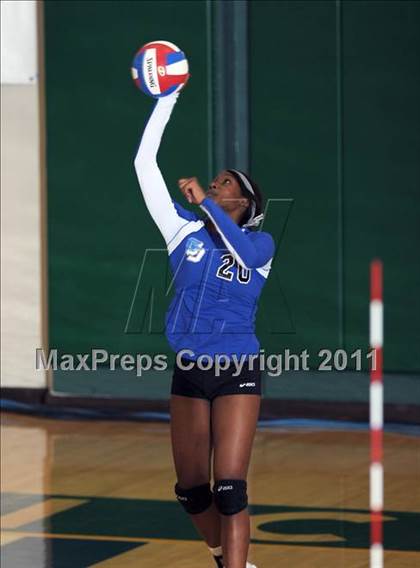 Thumbnail 1 in La Jolla Country Day vs. Union Mine (CIF State D4 Final) photogallery.
