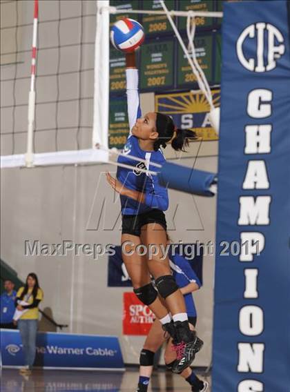 Thumbnail 1 in La Jolla Country Day vs. Union Mine (CIF State D4 Final) photogallery.