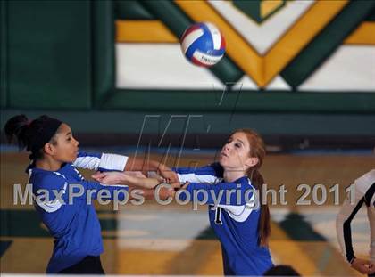 Thumbnail 1 in La Jolla Country Day vs. Union Mine (CIF State D4 Final) photogallery.