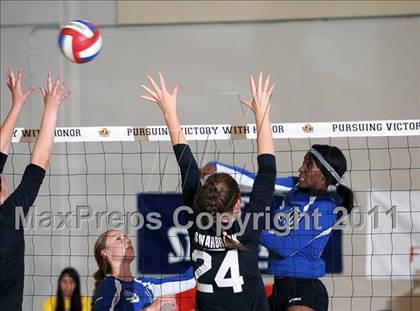 Thumbnail 2 in La Jolla Country Day vs. Union Mine (CIF State D4 Final) photogallery.