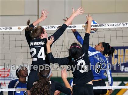 Thumbnail 2 in La Jolla Country Day vs. Union Mine (CIF State D4 Final) photogallery.
