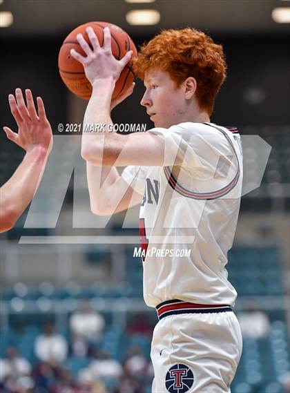 Thumbnail 2 in Tompkins vs Ridge Point (UIL 6A Bi-District Playoff) photogallery.