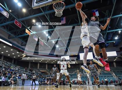 Thumbnail 1 in Tompkins vs Ridge Point (UIL 6A Bi-District Playoff) photogallery.