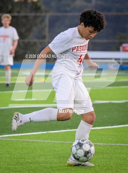 Thumbnail 1 in Pasadena @ Crescenta Valley photogallery.