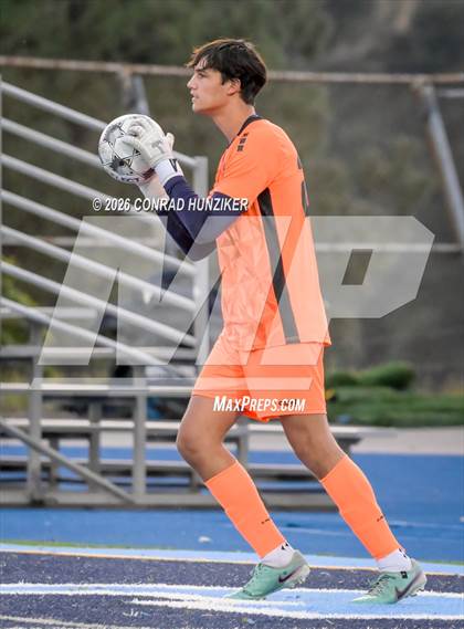 Thumbnail 1 in Pasadena @ Crescenta Valley photogallery.