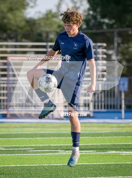 Thumbnail 1 in Pasadena @ Crescenta Valley photogallery.