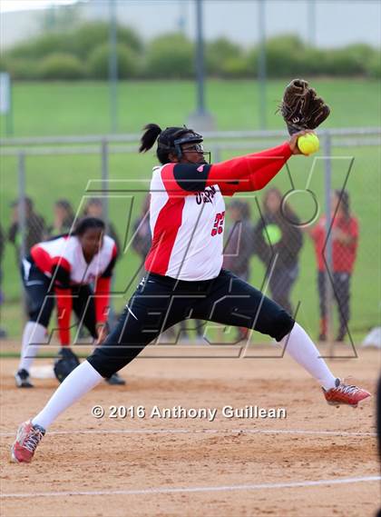 Thumbnail 2 in Vaughn vs. View Park (CIF LA City Section D4 Final) photogallery.