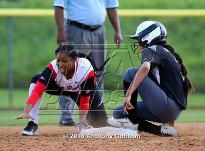 Thumbnail 1 in Vaughn vs. View Park (CIF LA City Section D4 Final) photogallery.