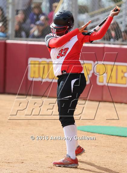 Thumbnail 1 in Vaughn vs. View Park (CIF LA City Section D4 Final) photogallery.