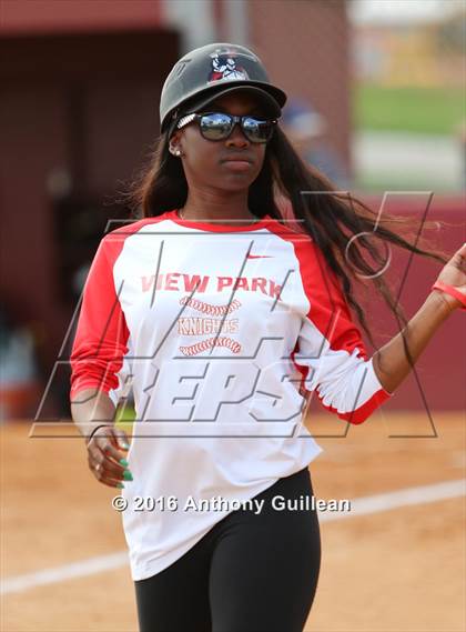 Thumbnail 2 in Vaughn vs. View Park (CIF LA City Section D4 Final) photogallery.