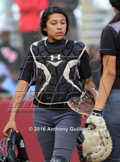 Thumbnail 3 in Vaughn vs. View Park (CIF LA City Section D4 Final) photogallery.