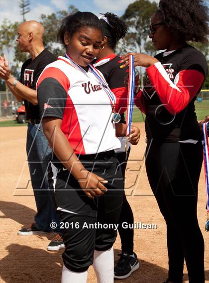 Thumbnail 2 in Vaughn vs. View Park (CIF LA City Section D4 Final) photogallery.