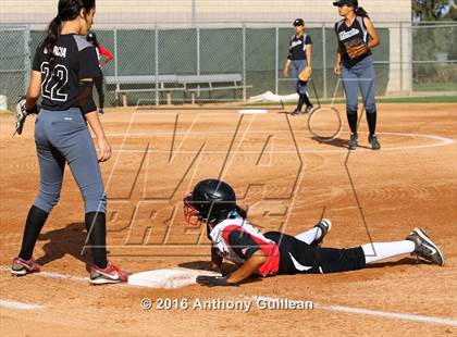 Thumbnail 3 in Vaughn vs. View Park (CIF LA City Section D4 Final) photogallery.