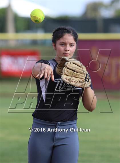 Thumbnail 2 in Vaughn vs. View Park (CIF LA City Section D4 Final) photogallery.