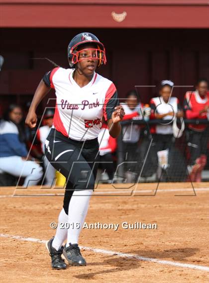 Thumbnail 1 in Vaughn vs. View Park (CIF LA City Section D4 Final) photogallery.