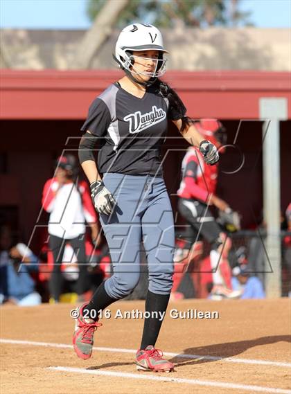 Thumbnail 1 in Vaughn vs. View Park (CIF LA City Section D4 Final) photogallery.
