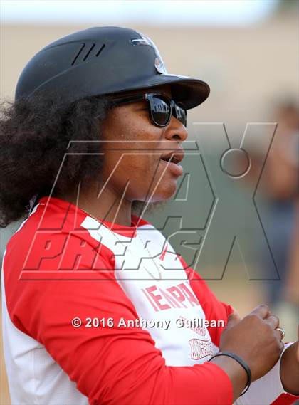 Thumbnail 1 in Vaughn vs. View Park (CIF LA City Section D4 Final) photogallery.