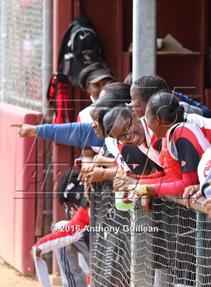 Thumbnail 3 in Vaughn vs. View Park (CIF LA City Section D4 Final) photogallery.